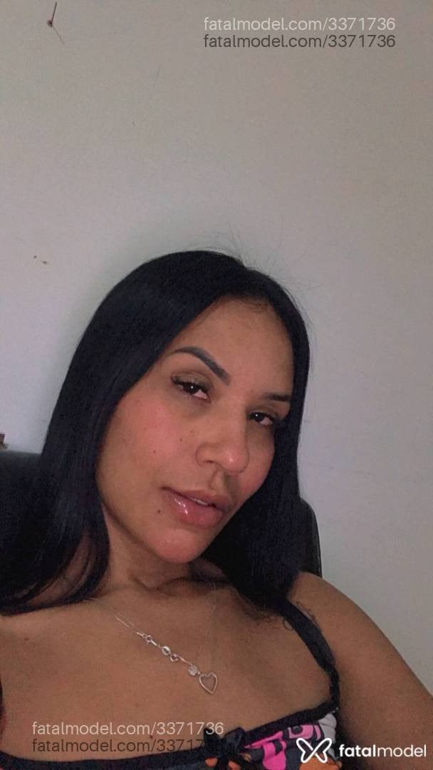 Acompanhante mulher morena (o) de olhos pretos - Morena Mel