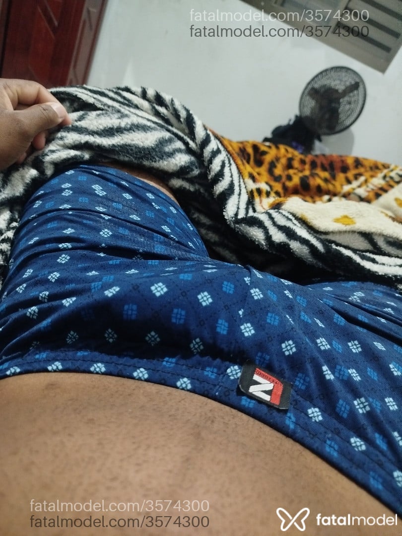 Acompanhante homem morena (o) de olhos castanhos - Safadinhows