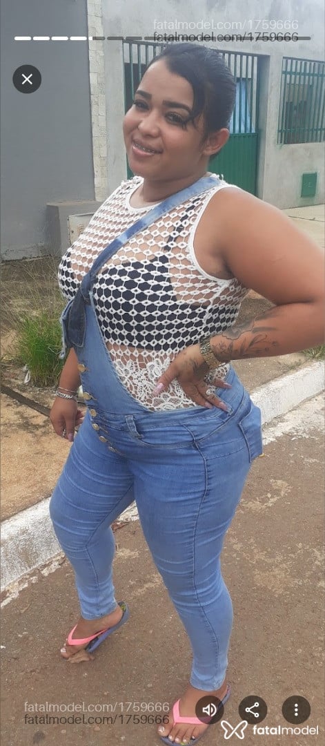 Acompanhante mulher com cabelo castanho de olhos castanhos - Rafaela