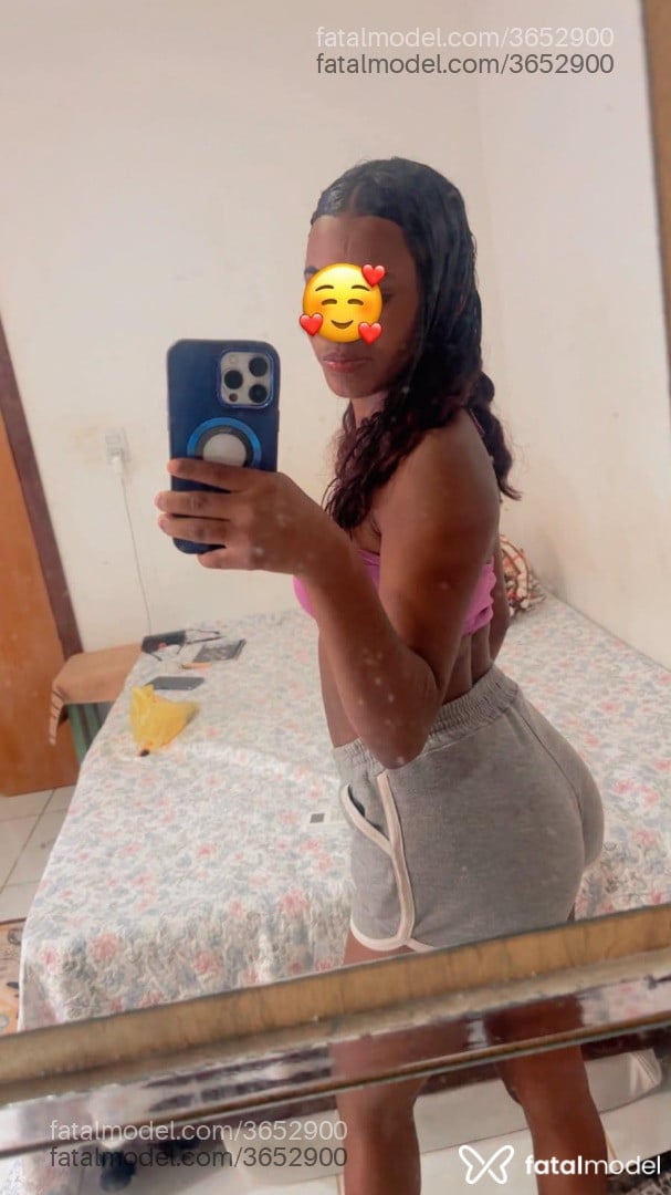 Acompanhante mulher morena (o) de olhos castanhos - Talita
