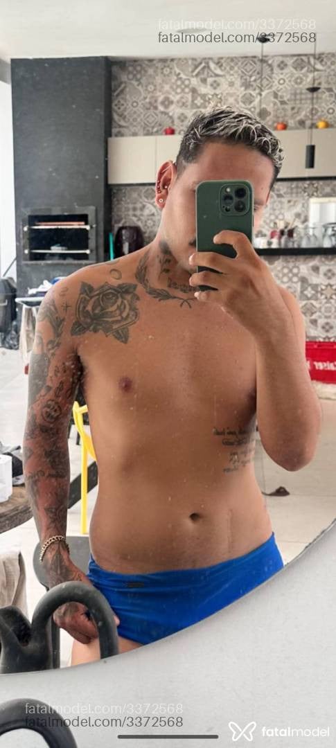 Acompanhante homem morena (o) de olhos castanhos - Angel