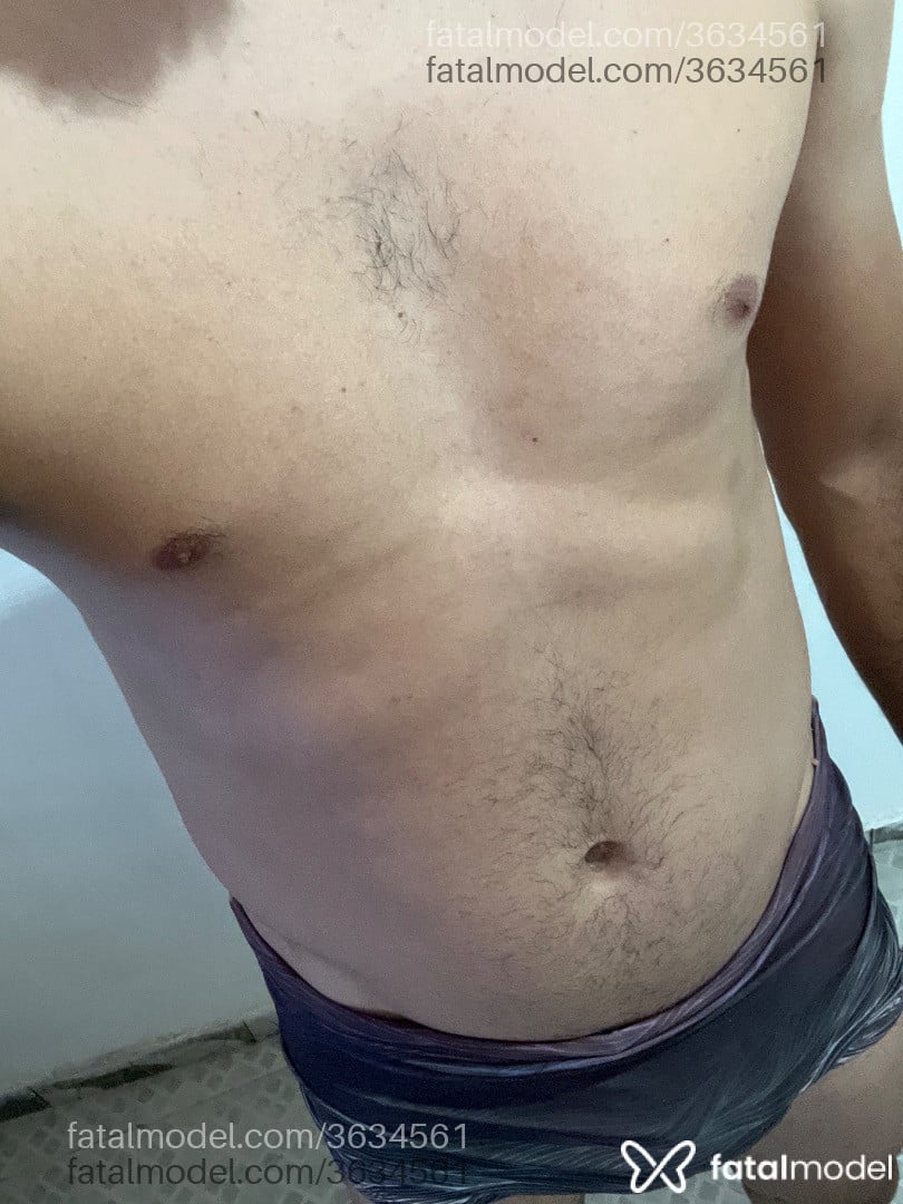 Acompanhante homem com cabelo castanho de olhos castanhos - Santos