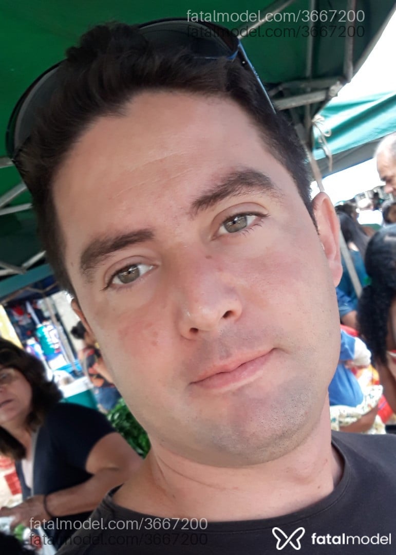 Acompanhante homem loira (o) de olhos verdes - Fernando