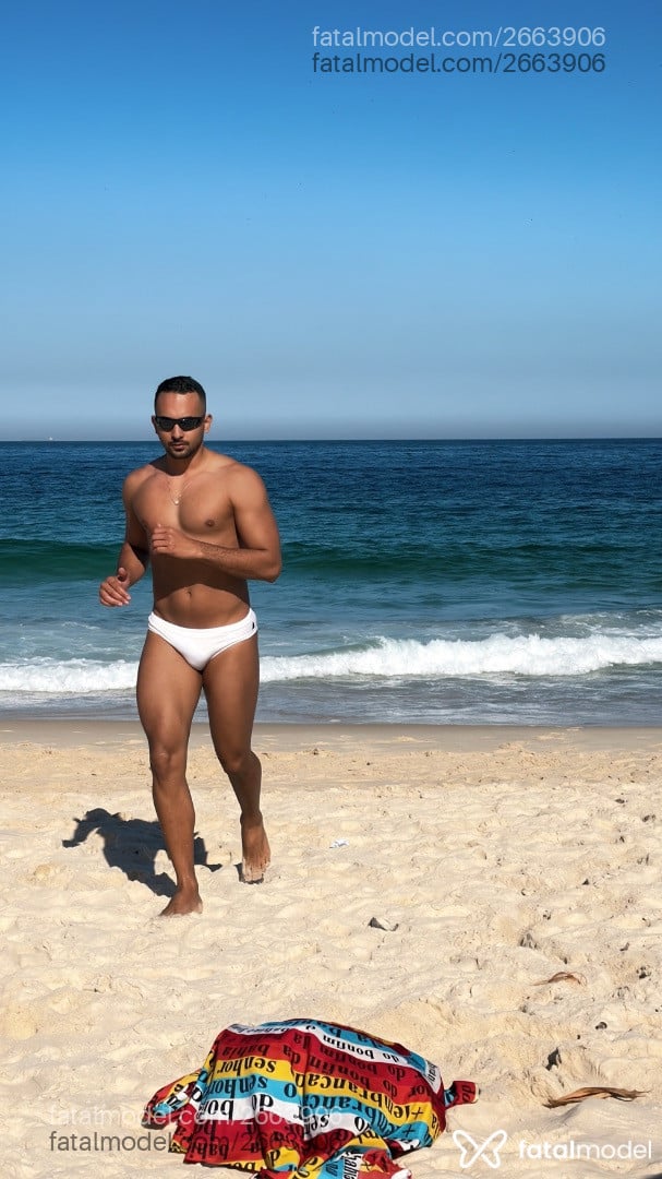 Acompanhante homem morena (o) de olhos castanhos - Lucas Viana