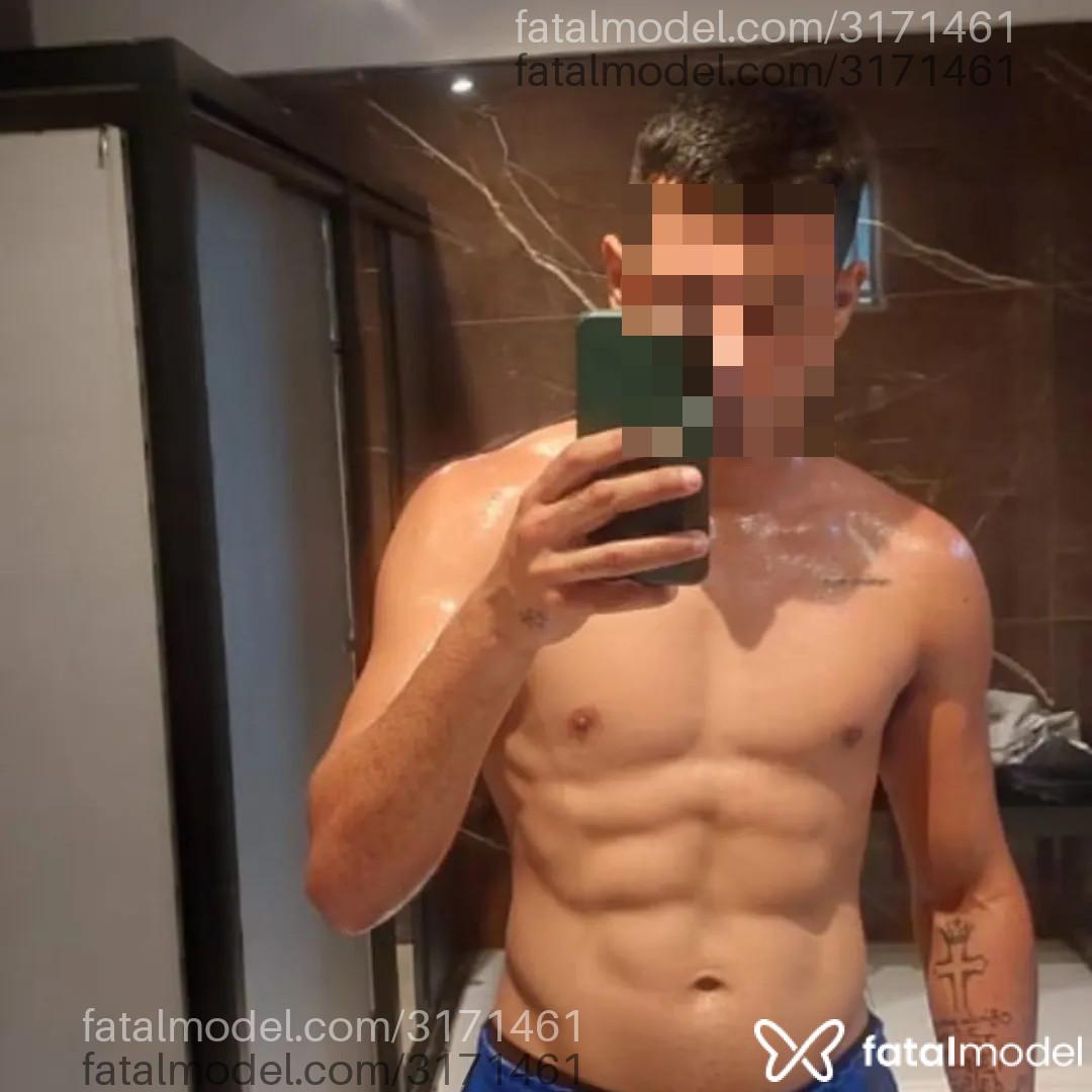 Acompanhante homem morena (o) de olhos pretos - Vinicius