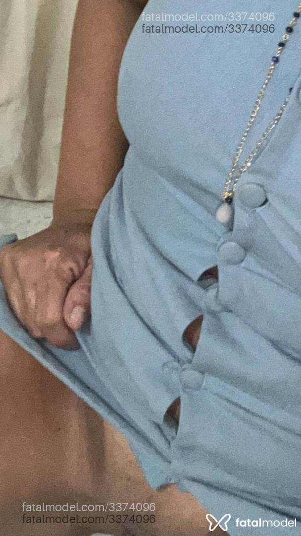 Acompanhante mulher loira (o) de olhos castanhos - Paula Peres