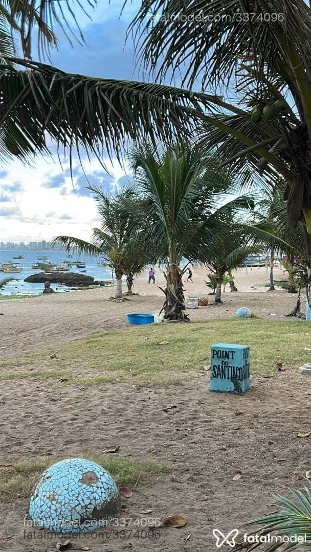 Acompanhante mulher loira (o) de olhos castanhos em Salvador - Paula Peres