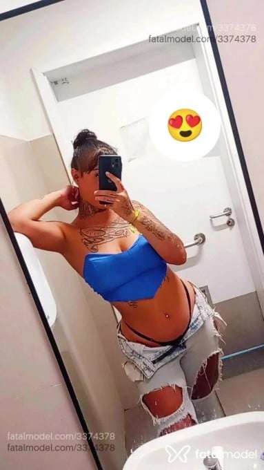 Acompanhante mulher morena (o) de olhos castanhos - Maitê Acompanhante mulher morena (o) de olhos castanhos - Maitê