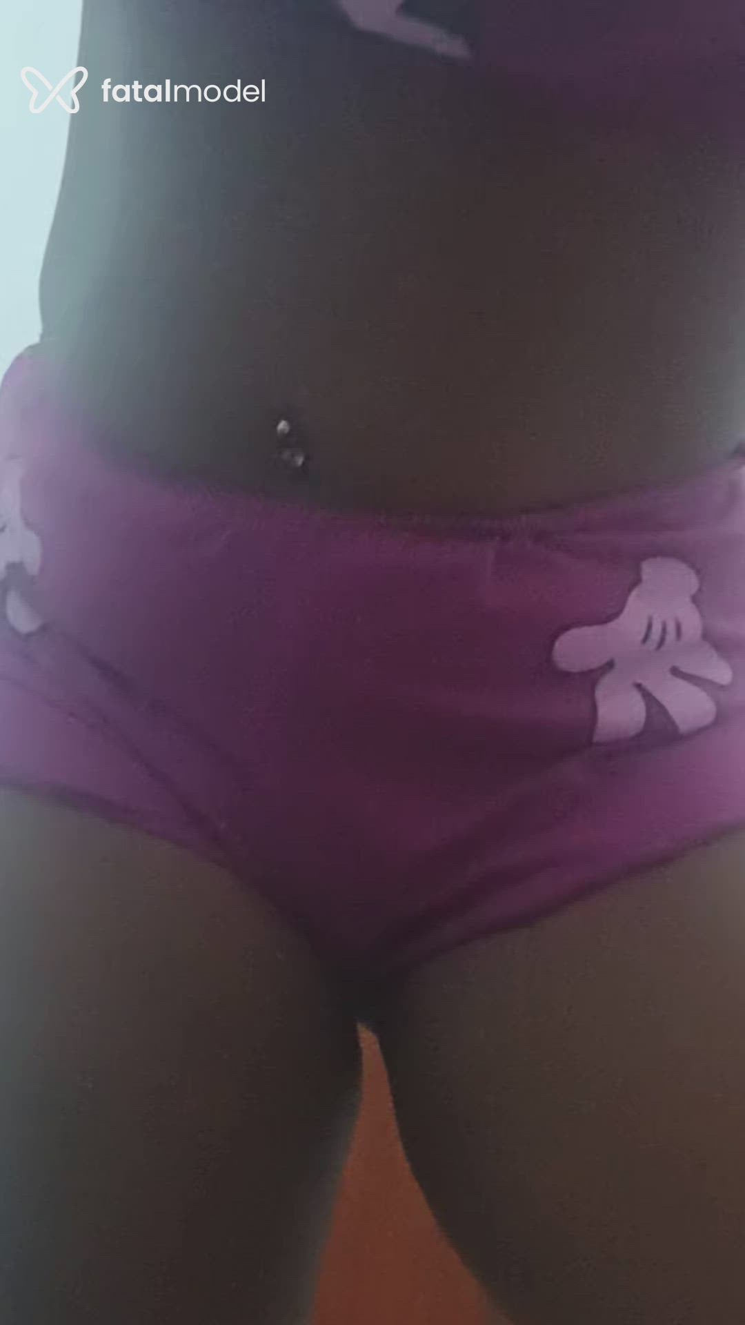 Acompanhante mulher com cabelo castanho de olhos castanhos em Rio das Ostras Acompanhante mulher com cabelo castanho de olhos castanhos em Rio das Ostras - Serena Valen