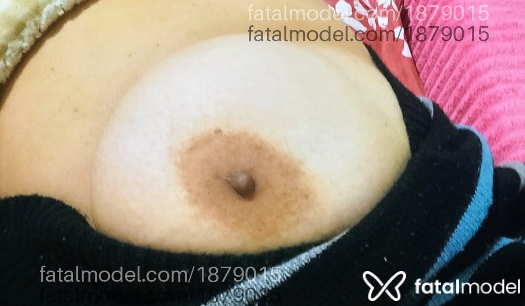 Acompanhante mulher loira (o) de olhos castanhos - Samy