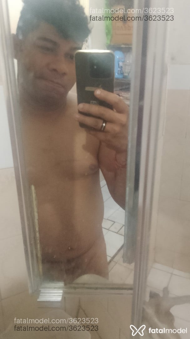 Acompanhante homem morena (o) de olhos castanhos - Aguillarversaty