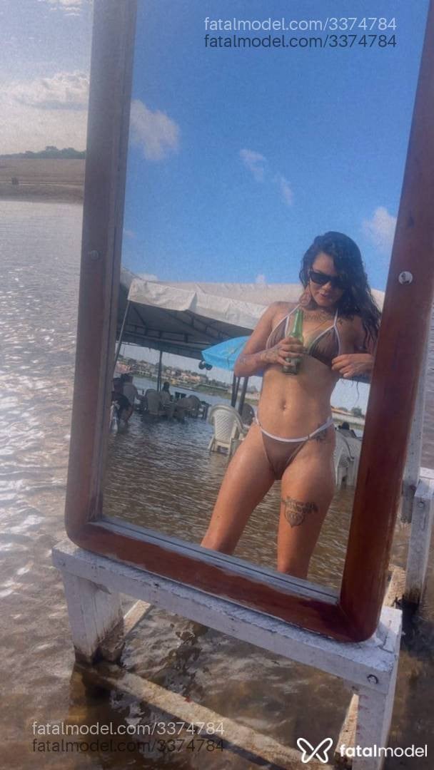 Acompanhante mulher morena (o) de olhos castanhos - Amyy