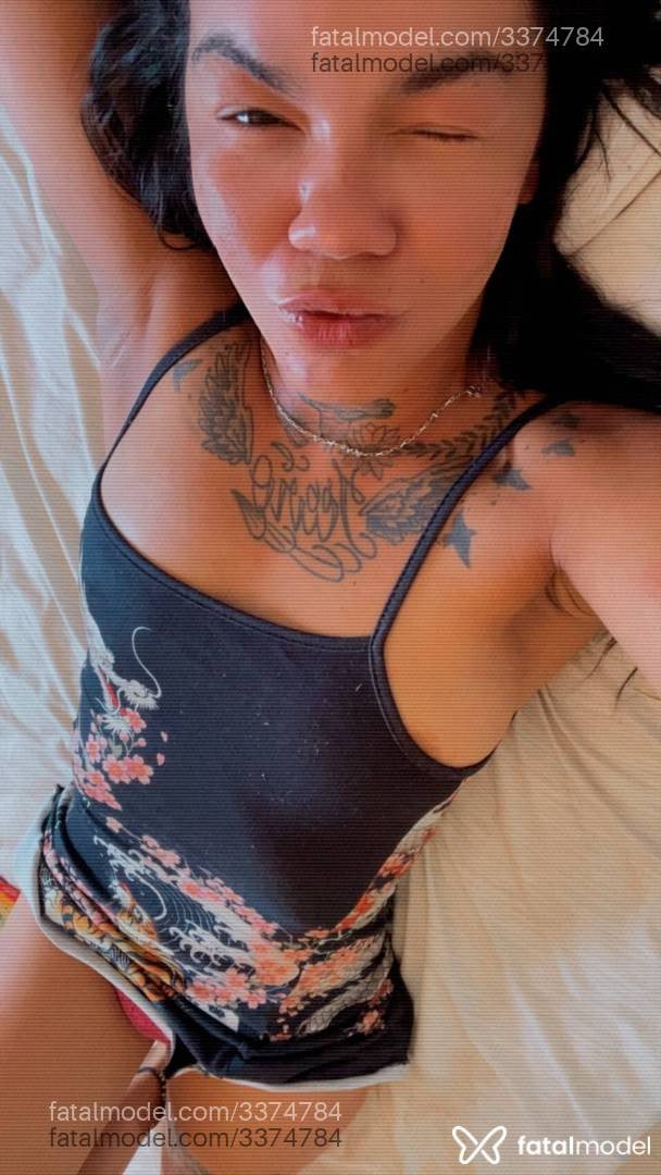 Acompanhante mulher morena (o) de olhos castanhos - Amyy