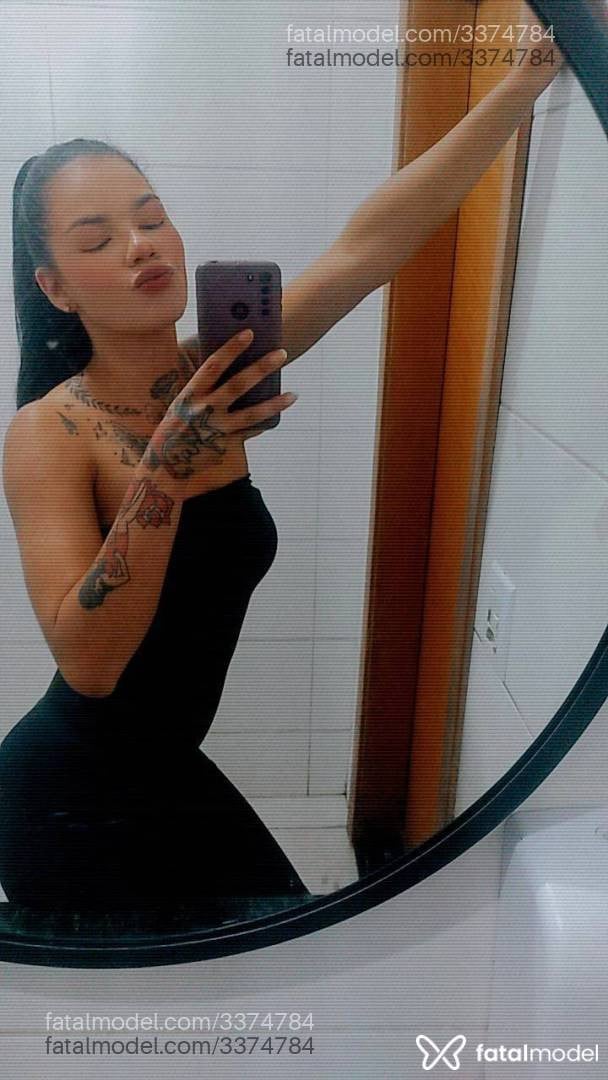Acompanhante mulher morena (o) de olhos castanhos - Amyy