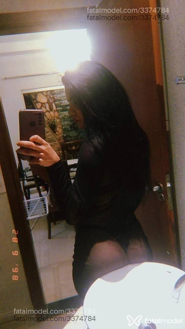 Acompanhante mulher morena (o) de olhos castanhos - Amyy