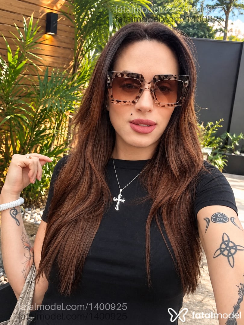 Acompanhante mulher trans loira (o) de olhos castanhos - Raylla