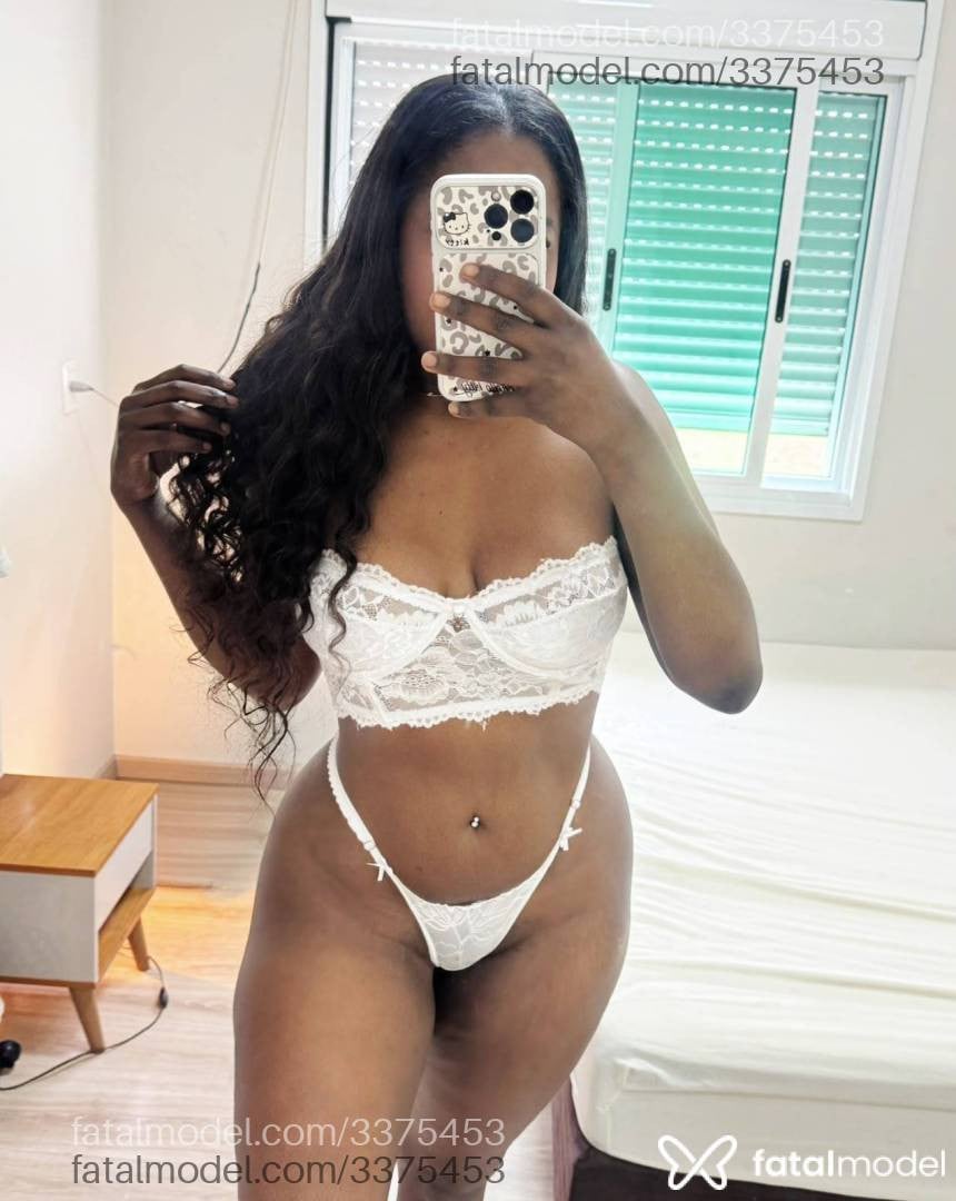 Acompanhante mulher morena (o) de olhos pretos - Melissa Andrade