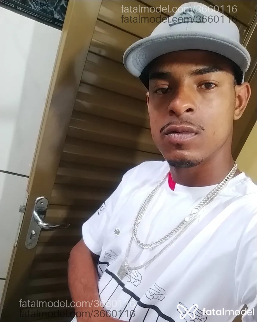 Acompanhante homem morena (o) de olhos pretos - Anderson