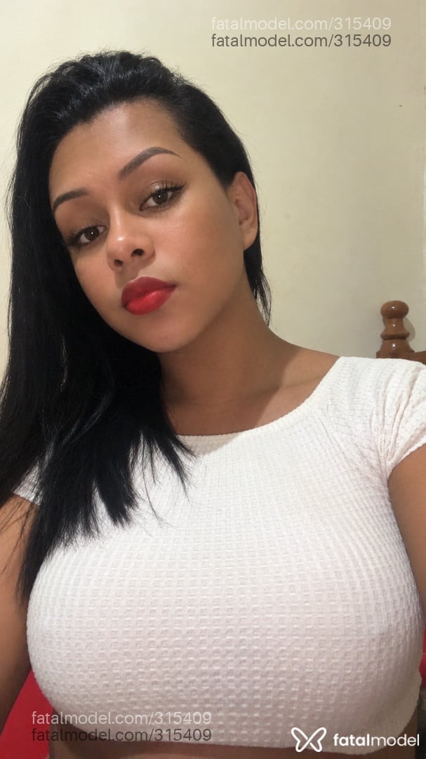 Acompanhante travesti morena (o) de olhos pretos - Sophia