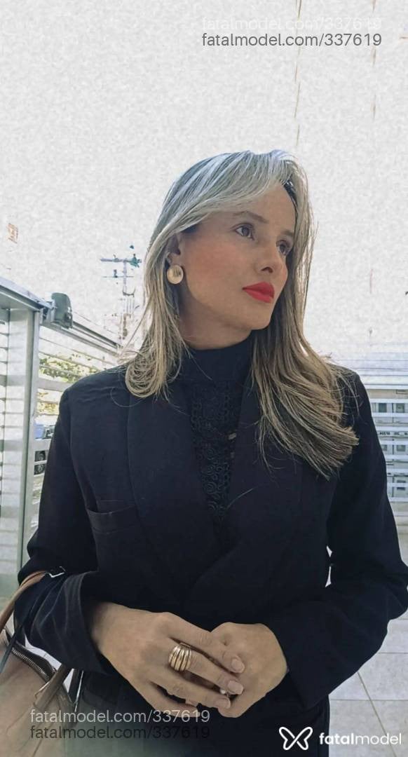 Acompanhante mulher loira (o) de olhos castanhos em Goiânia - Ana Brandão