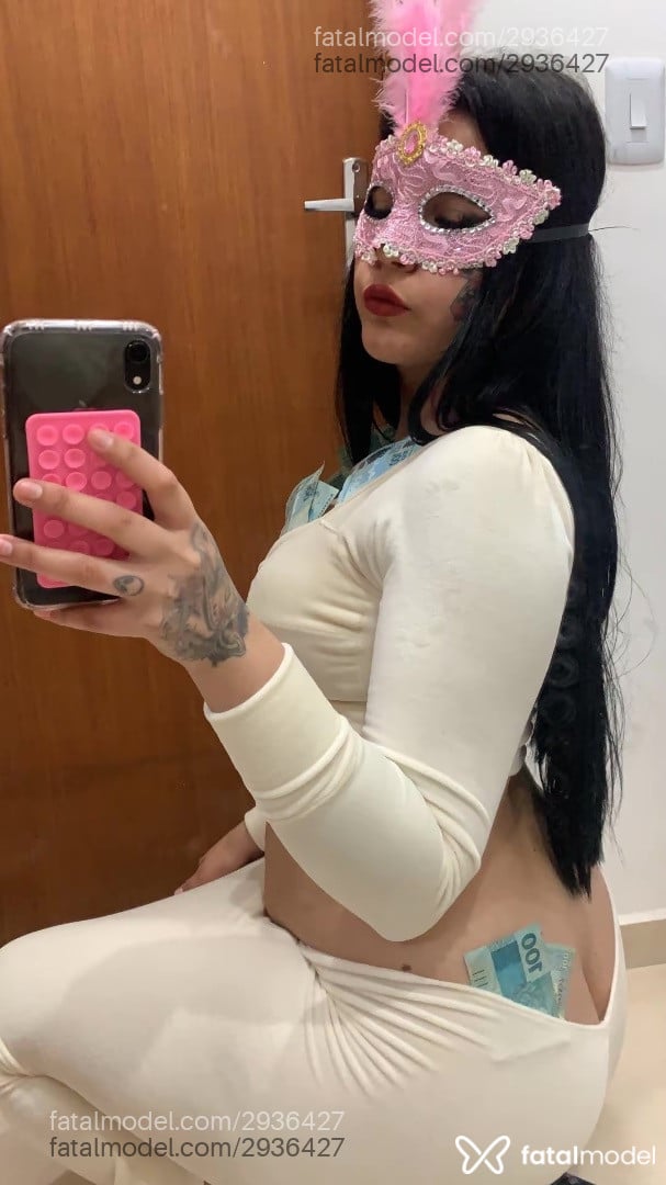 Acompanhante mulher morena (o) de olhos castanhos - Camile Acompanhante mulher morena (o) de olhos castanhos - Camile