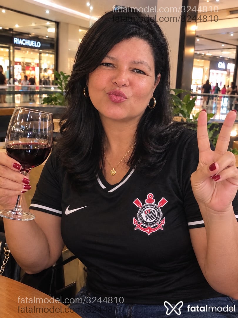 Acompanhante mulher morena (o) de olhos castanhos - Tamires