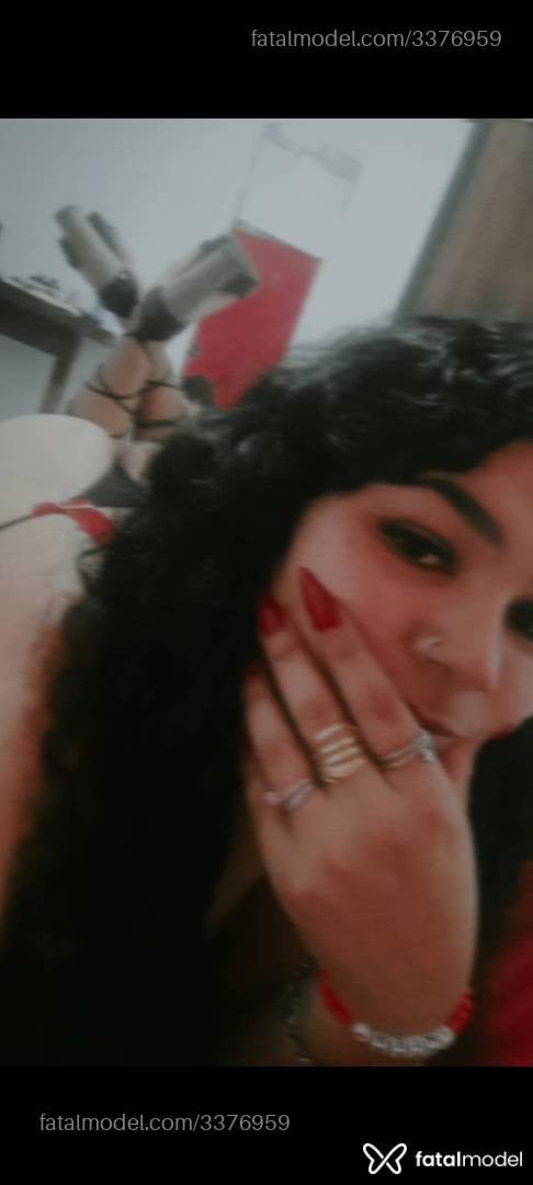 Acompanhante mulher com cabelo castanho de olhos castanhos em Xangri-Lá - Ariel