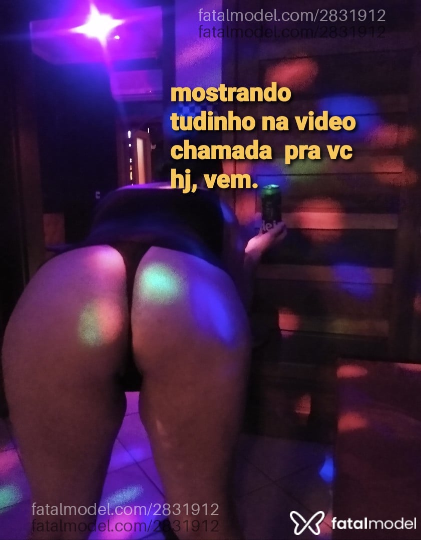 Acompanhante mulher morena (o) de olhos mel - Claudia Regina Acompanhante mulher morena (o) de olhos mel - Claudia Regina