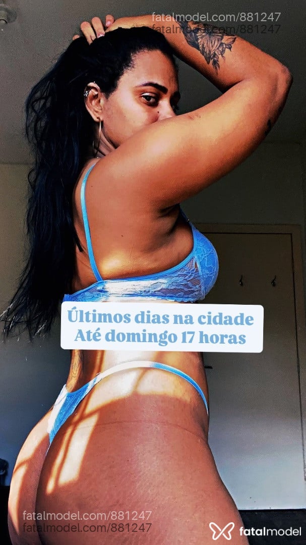 Acompanhante mulher morena (o) de olhos castanhos - Carol Moura