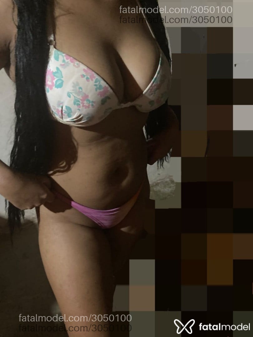 Acompanhante mulher morena (o) de olhos castanhos - Gaby