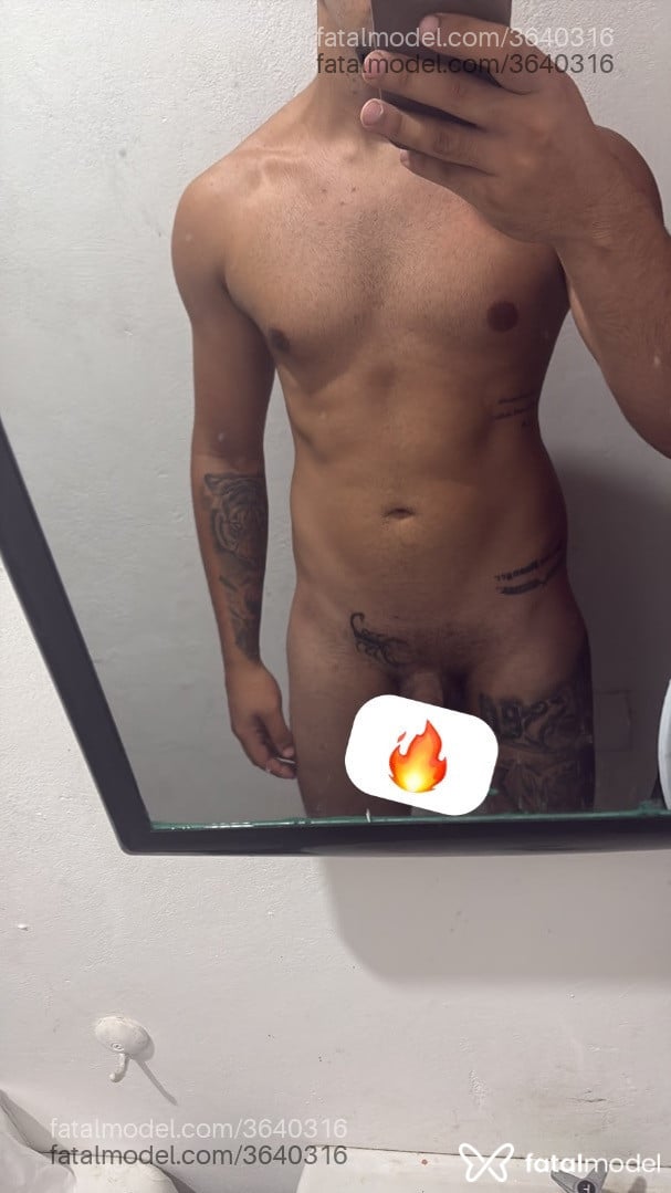 Acompanhante homem morena (o) de olhos pretos - Gustavo