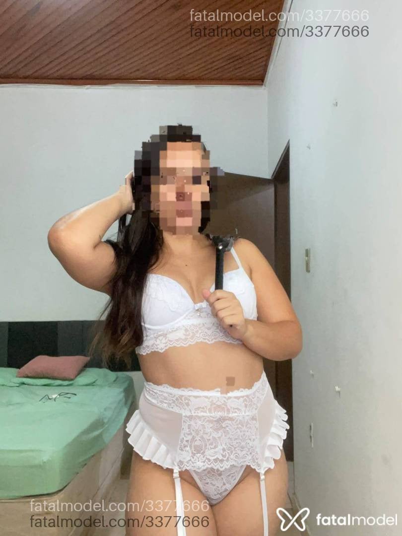 Acompanhante mulher morena (o) de olhos castanhos - Jade