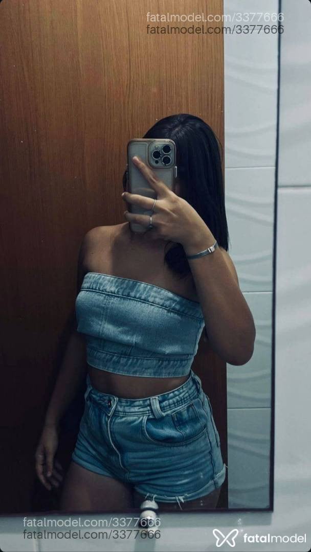 Acompanhante mulher morena (o) de olhos castanhos - Jade