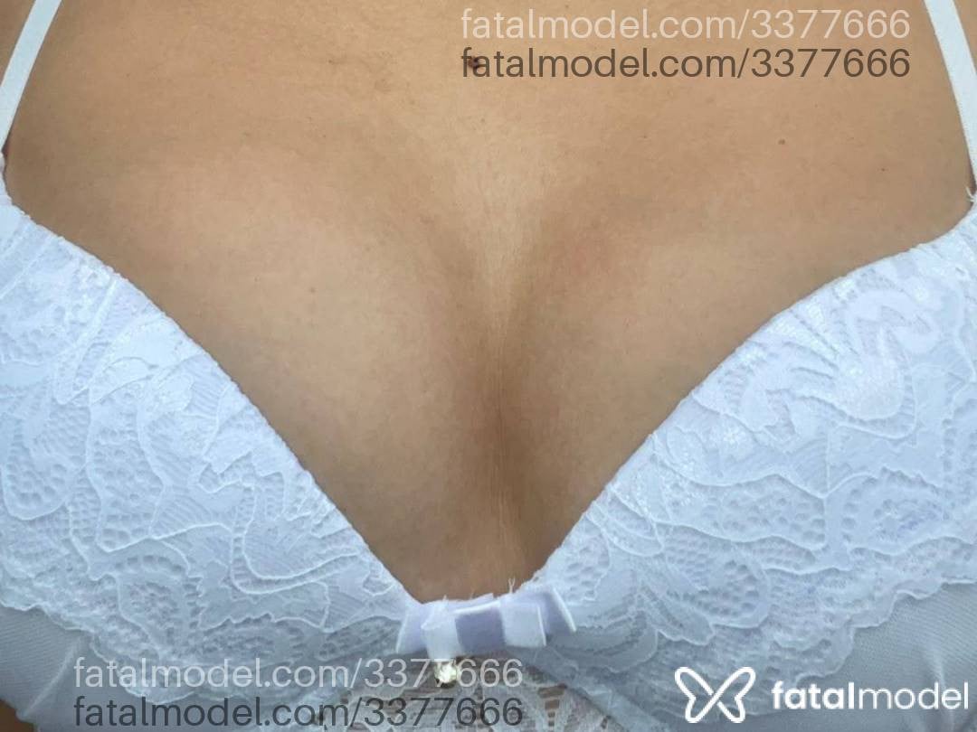 Acompanhante mulher morena (o) de olhos castanhos - Jade