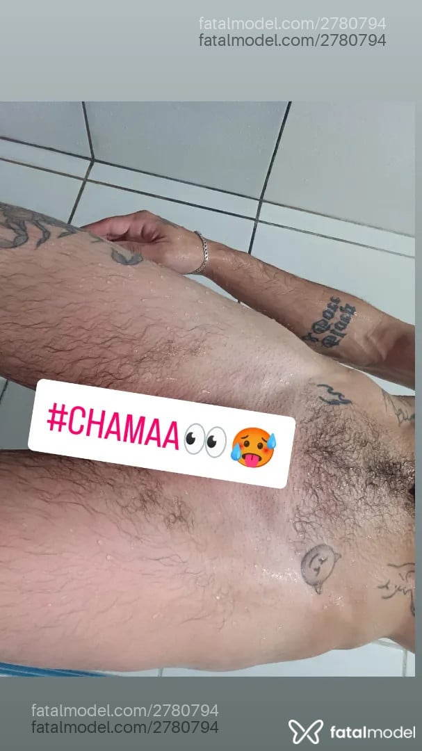 Acompanhante homem trans morena (o) de olhos castanhos - Transboy
