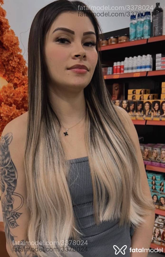 Acompanhante mulher morena (o) de olhos castanhos - Mariana