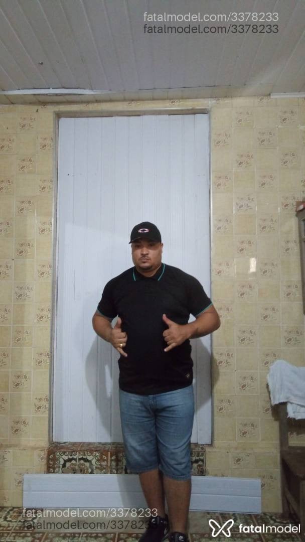 Acompanhante homem morena (o) de olhos castanhos em Itapevi - Lipegato