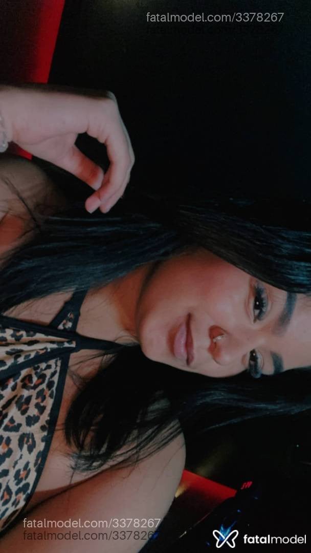 Acompanhante mulher com cabelo castanho de olhos castanhos - Luna Oliveira