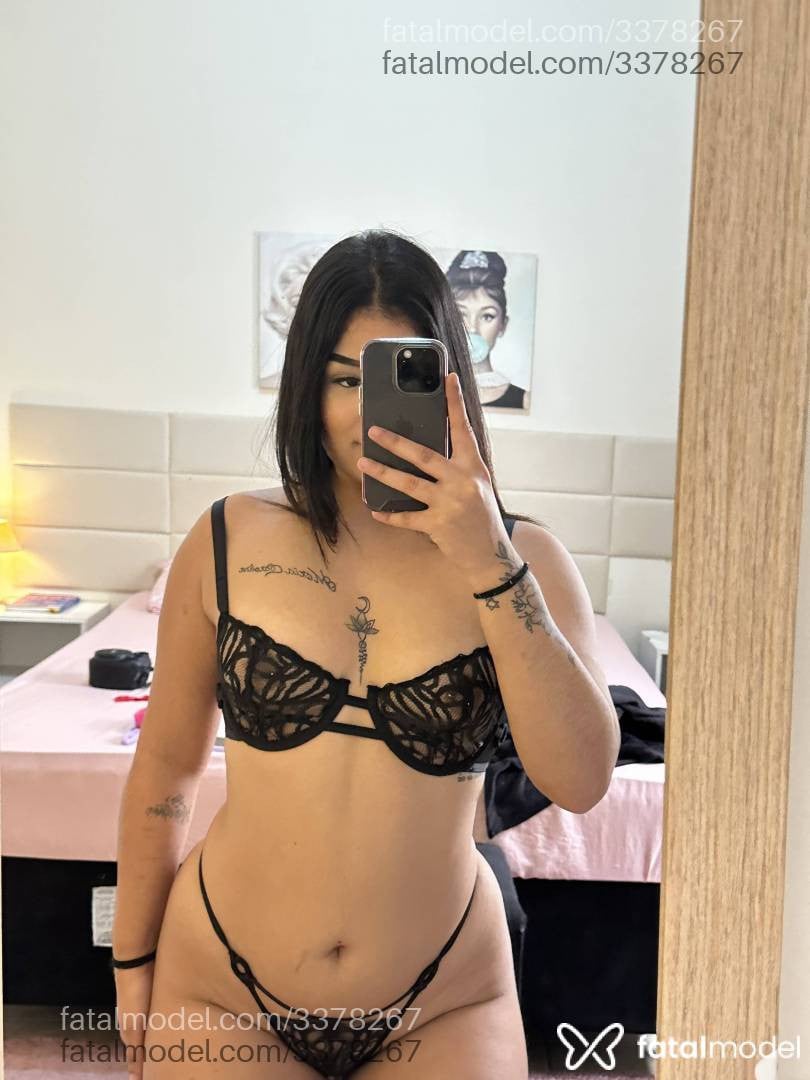Acompanhante mulher com cabelo castanho de olhos castanhos - Luna Oliveira