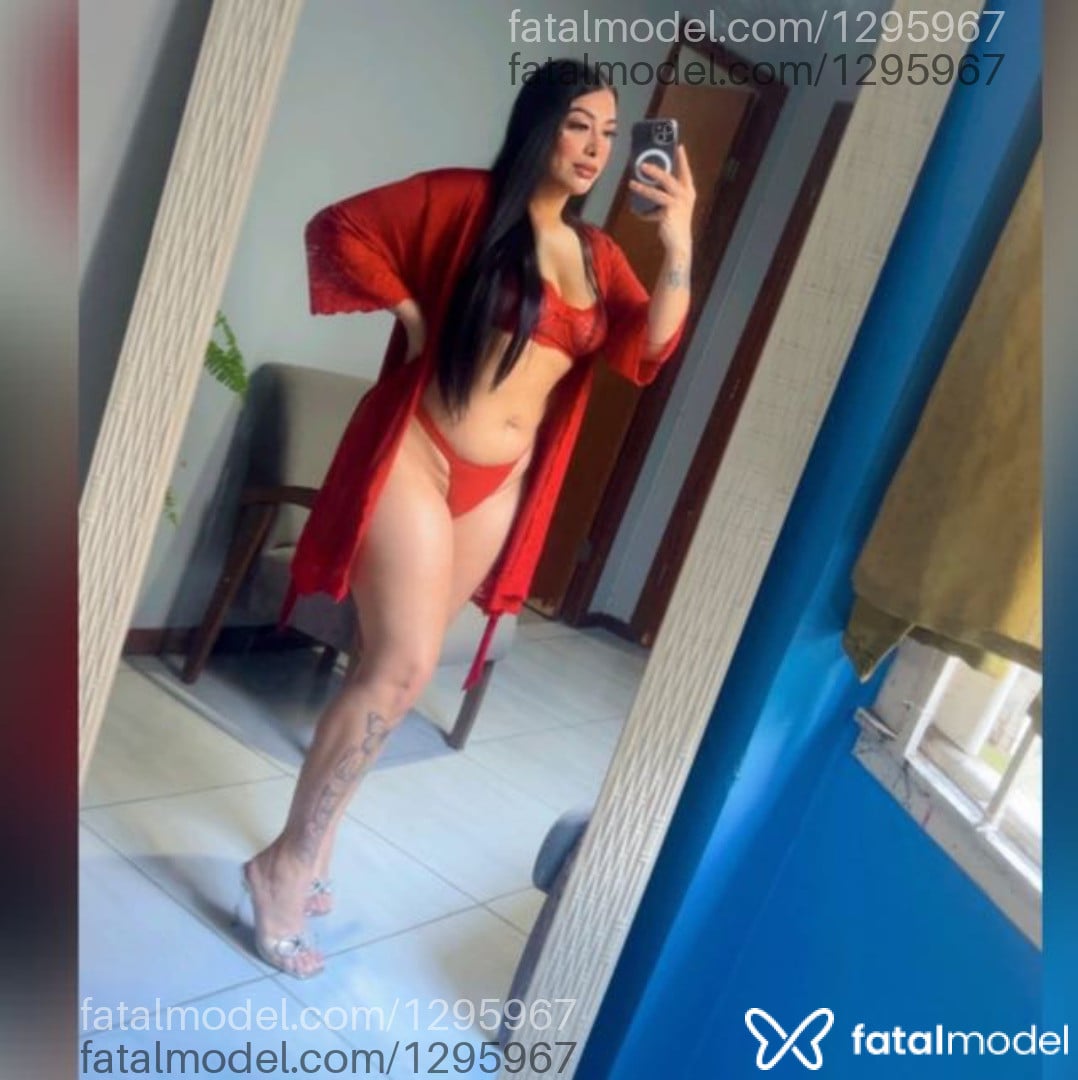 Acompanhante mulher com cabelo castanho de olhos castanhos - Laraa
