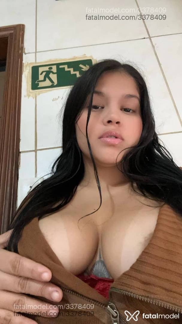 Acompanhante mulher morena (o) de olhos castanhos - índiaa