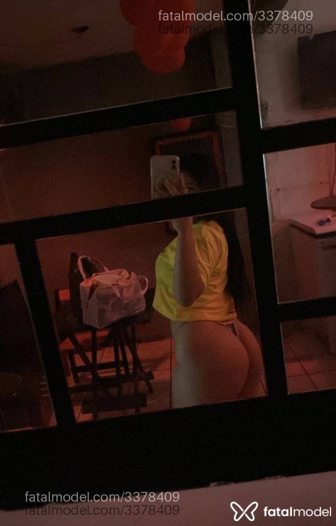 Acompanhante mulher morena (o) de olhos castanhos em São Paulo - índiaa
