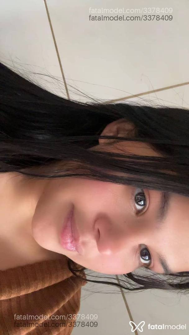 Acompanhante mulher morena (o) de olhos castanhos - índiaa