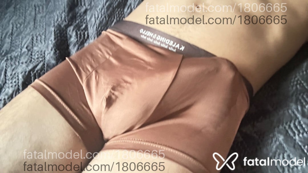 Acompanhante homem morena (o) de olhos pretos - Naldo