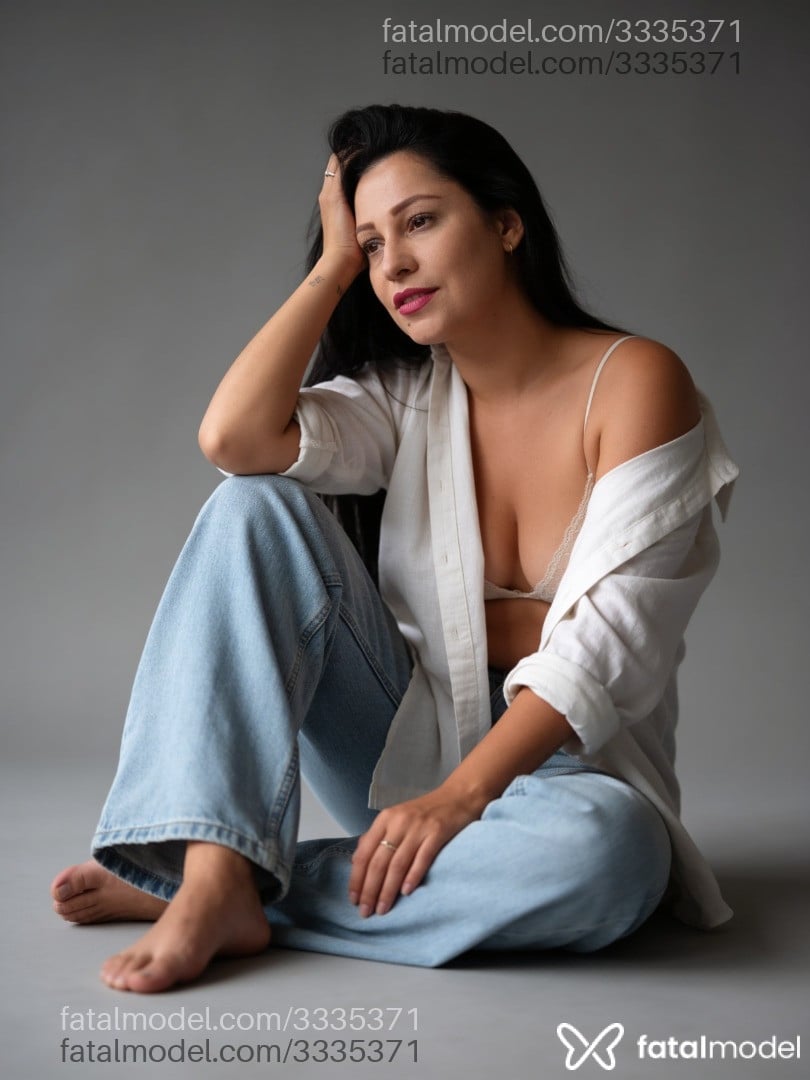 Acompanhante mulher morena (o) de olhos castanhos - Agatha Fernandes