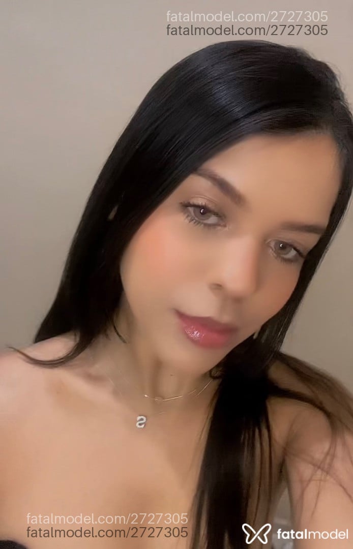 Acompanhante mulher morena (o) de olhos mel - Isadora