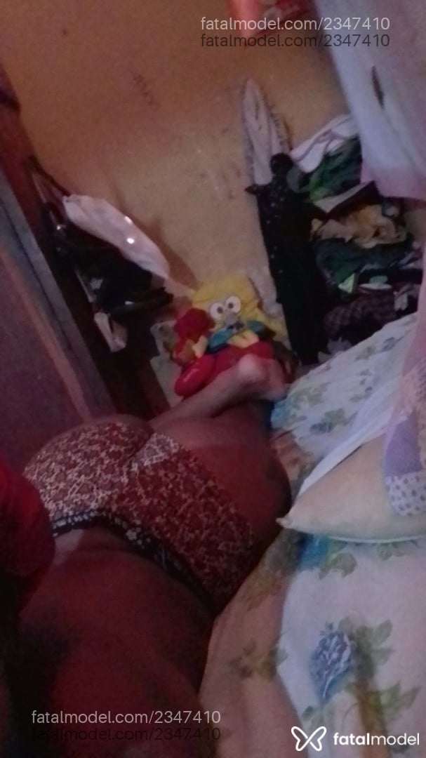 Acompanhante mulher trans morena (o) de olhos pretos - Brenda Campos