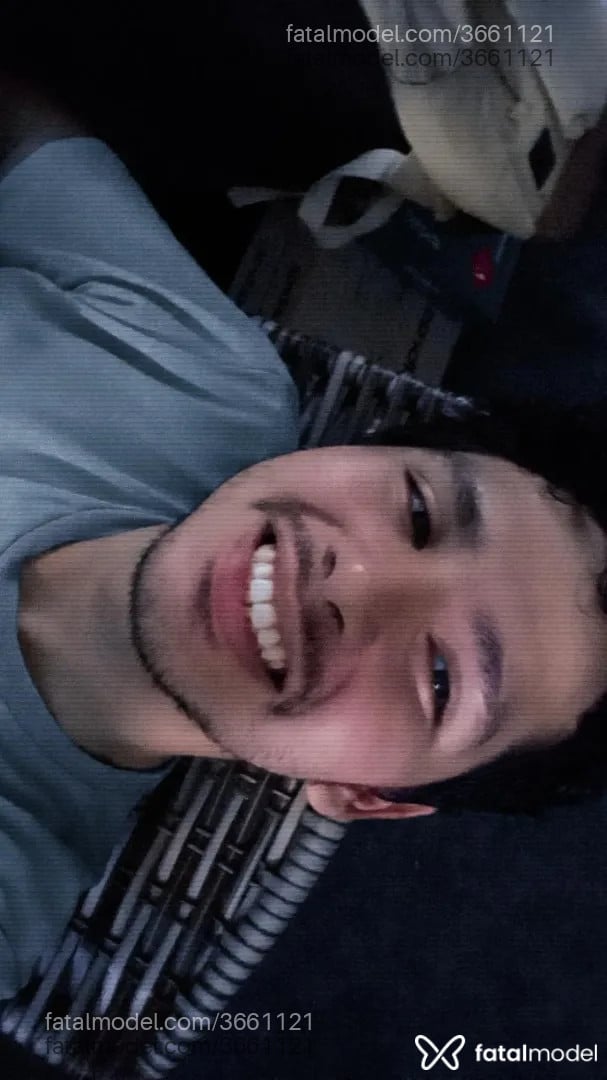 Acompanhante homem morena (o) de olhos castanhos - Jhonny