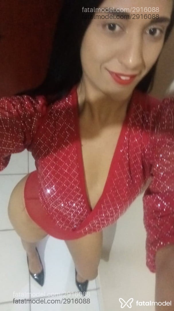Acompanhante mulher morena (o) de olhos castanhos - Penélope