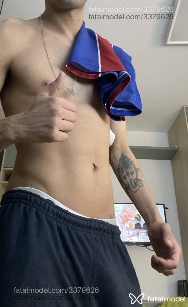 Acompanhante homem com cabelo castanho de olhos castanhos - Dom Mass